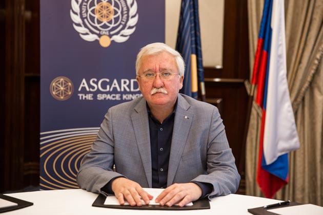 Глава первого космического государства Асгардия Игорь Ашурбейли на пресс-конференции в Москве