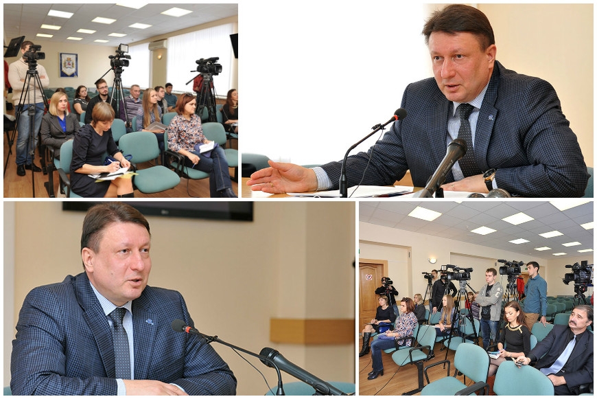 Олег Лавричев на пресс-конференции с арзамасскими журналистами