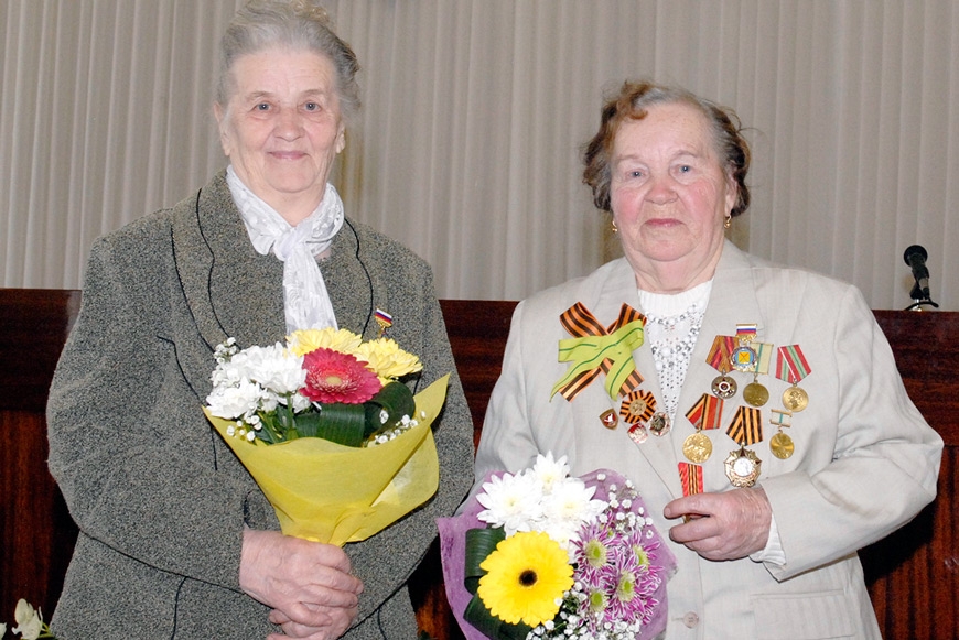 Людмила Ивановна Маркелова (слева) и Тамара Ивановна Борисова. Фото: Елена Галкина