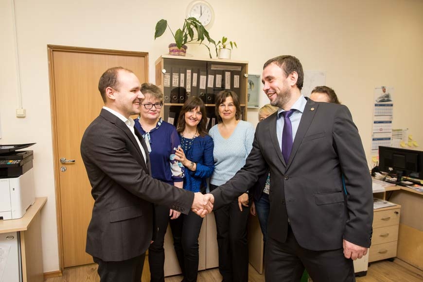 Коллектив поздравляет Артёма Мигуту с рождением дочери