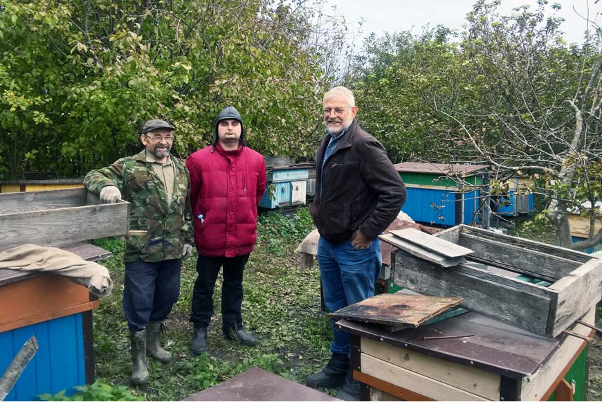 Гости из Голландии на пасеке Виктора Кудряшова