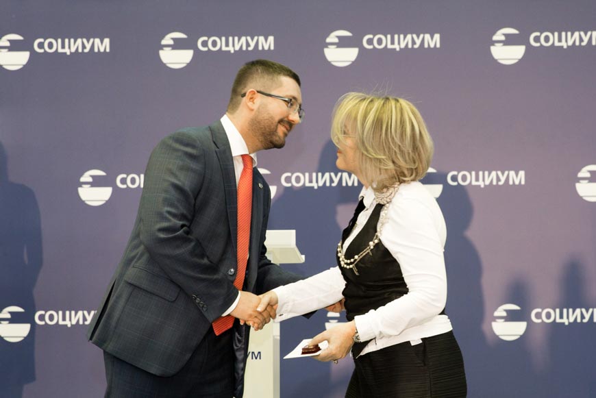 Руслан Ашурбейли, генеральный директор АО «Социум-А» и Яна Львовна Смелянски, генеральный директор ООО «Москва-Сокол» 