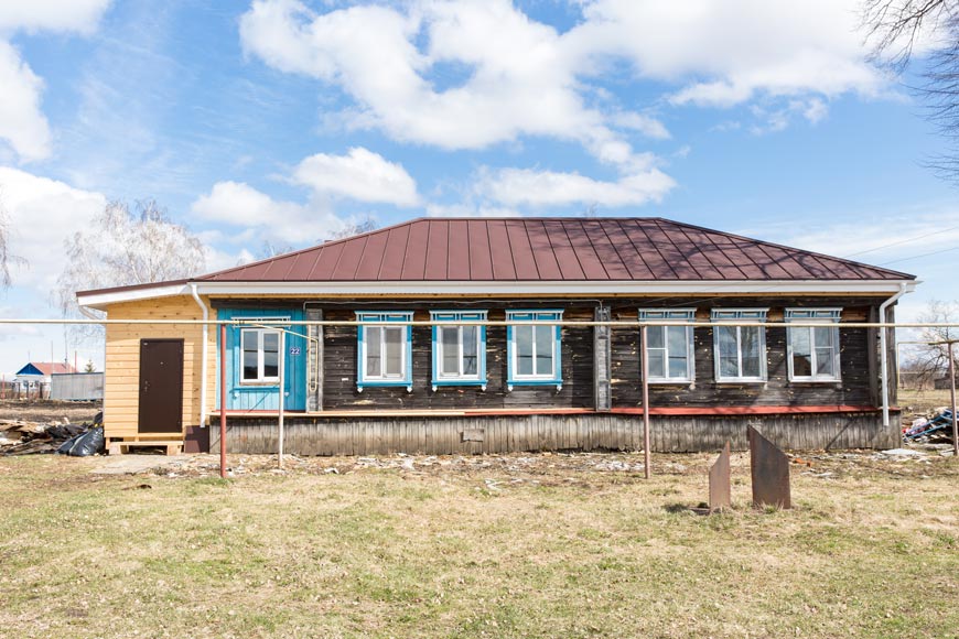 Административное здание в селе Хирино