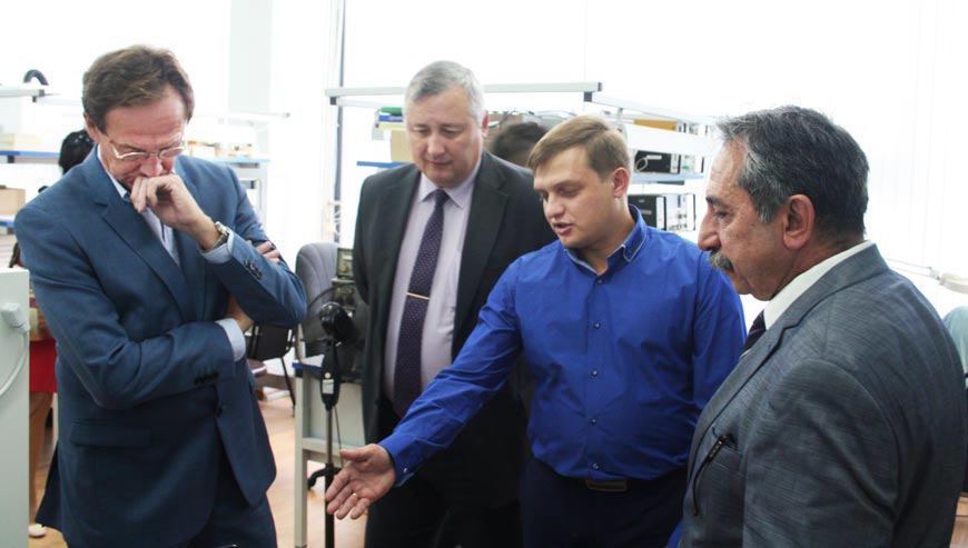 АО «НИИ «Элпа» посетил префект ЗелАО Анатолий Смирнов